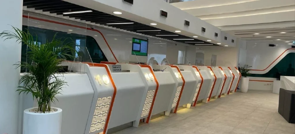 التشطيبات الداخلية والخارجية